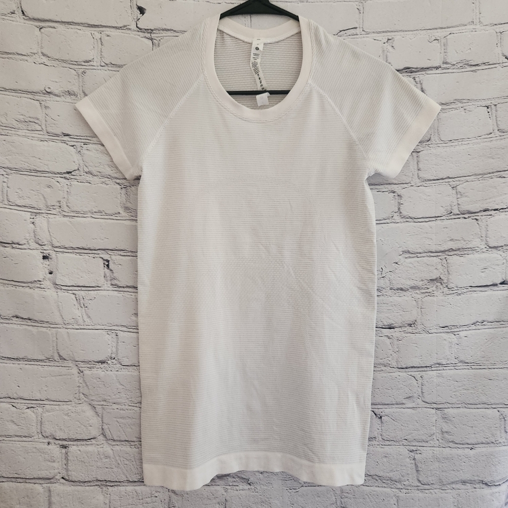 Lululemon Swiftly Tech Short Sleeve